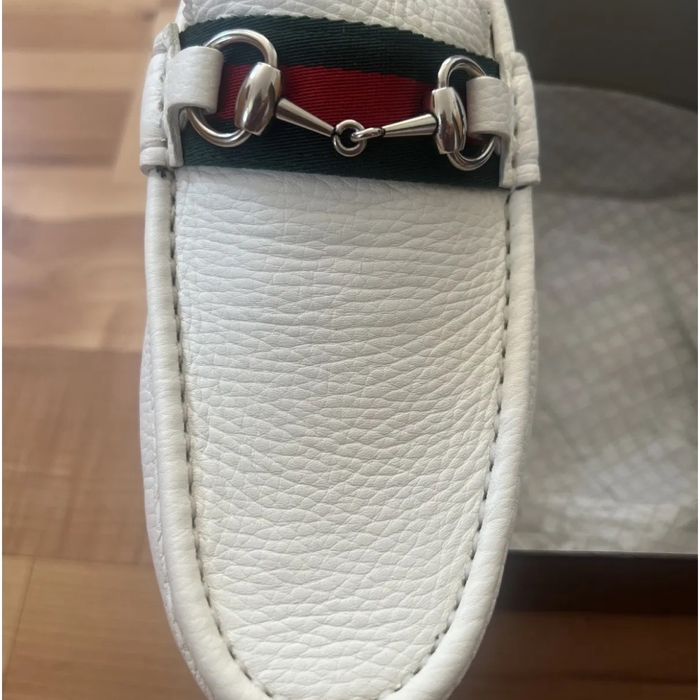 Gucci drivers new. Gucci size 7